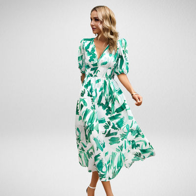 Stella Charming Dress With V-neck